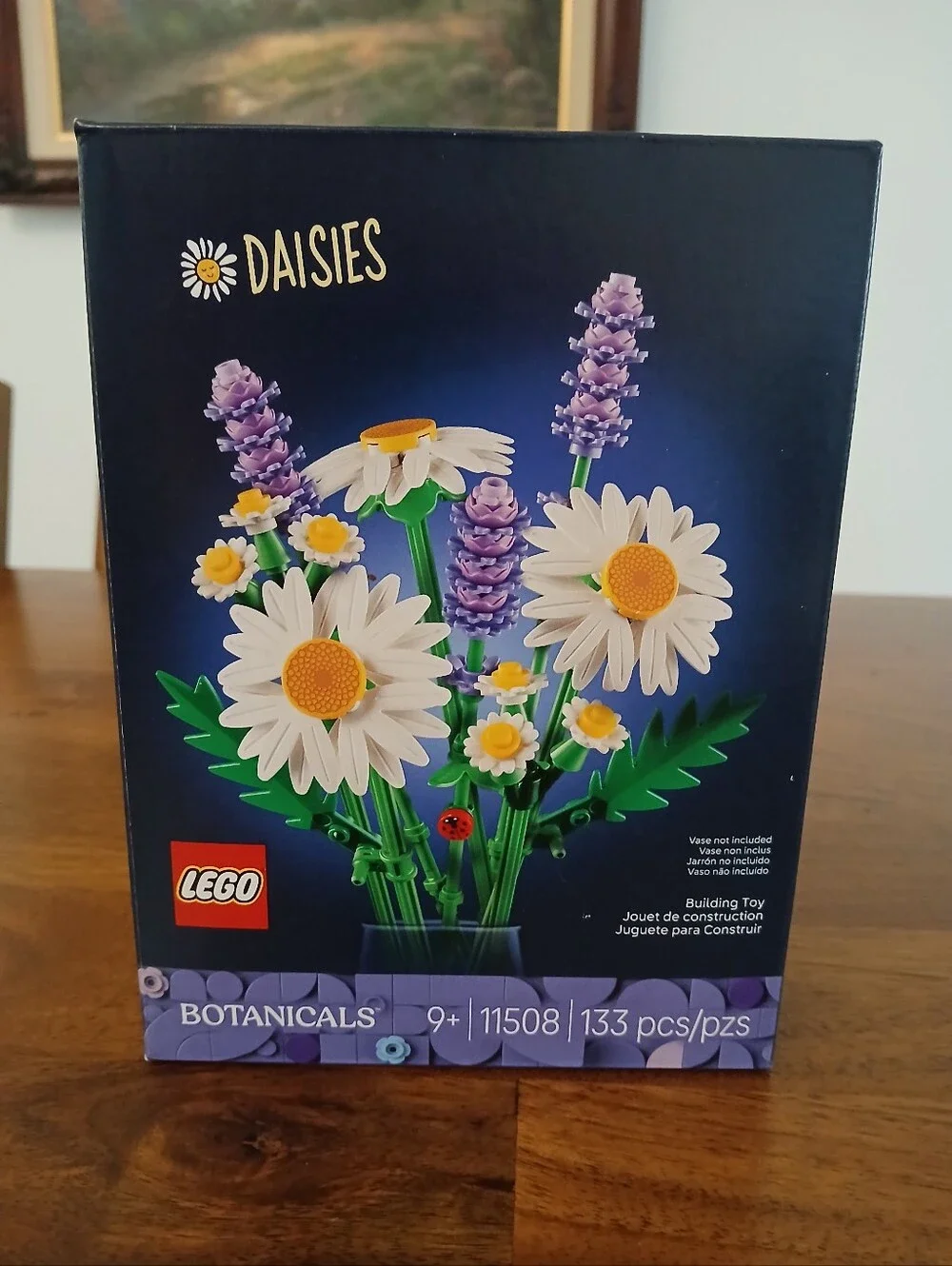 Lego White Daisy and Lavender Botanical Bouquet. NWT Ages 9+ 133 PCS No Vase Inc